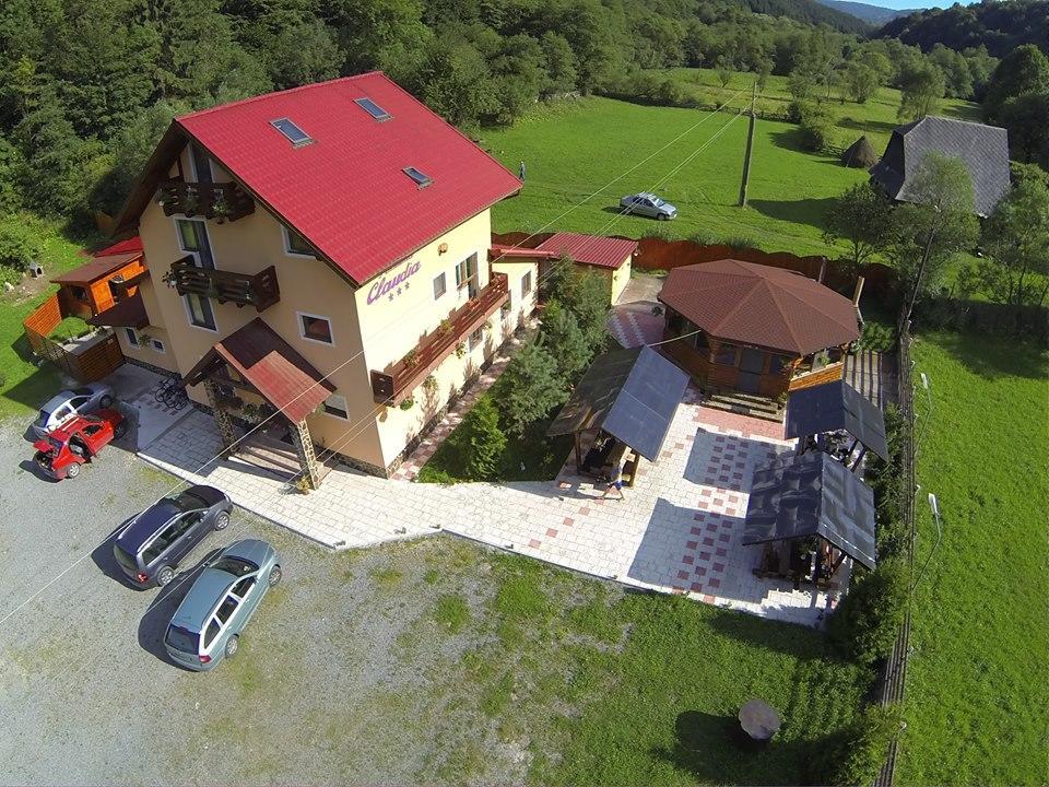 Pensiunea Claudia Scrind-Frăsinet Exteriör bild